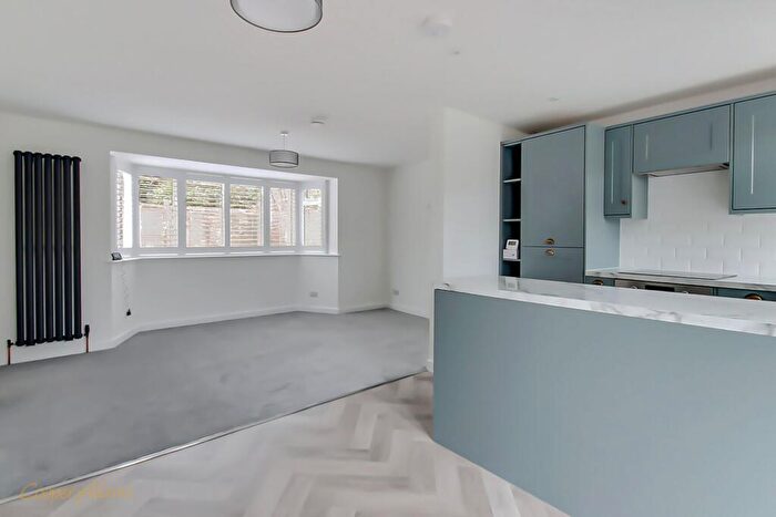 1 Bedroom Detached House To Rent In South Strand, East Preston, BN16