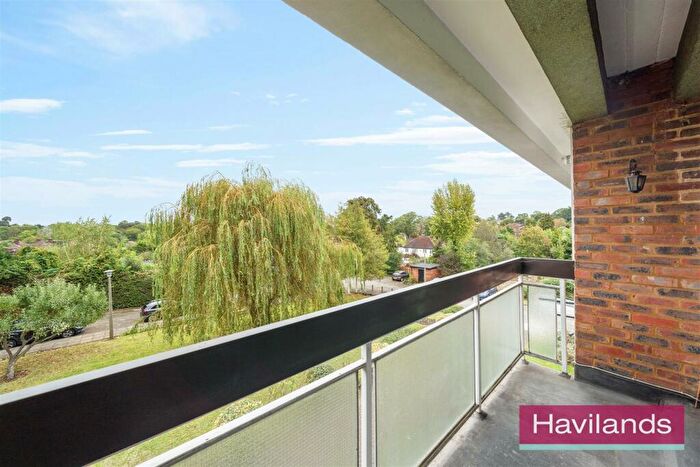 1 Bedroom Flat For Sale In Church Hill, London, N21