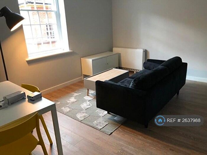 1 Bedroom Flat To Rent In Barham Lodge, Buckingham, MK18