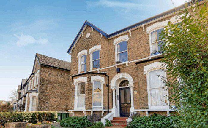 5 Bedroom Block Of Apartments For Sale In Crescent Way, SE4