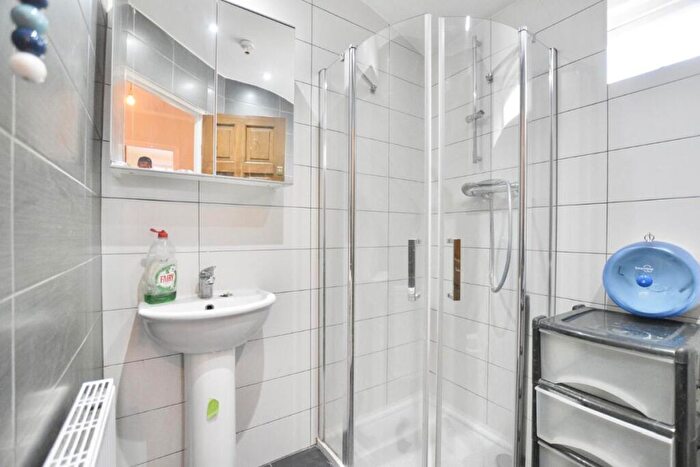 4 Bedroom Terraced House To Rent In Napier Road, Leytonstone, E11