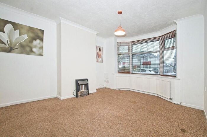 3 Bedroom Terraced House For Sale In Caerphilly Road, Birchgrove, Cardiff, CF14