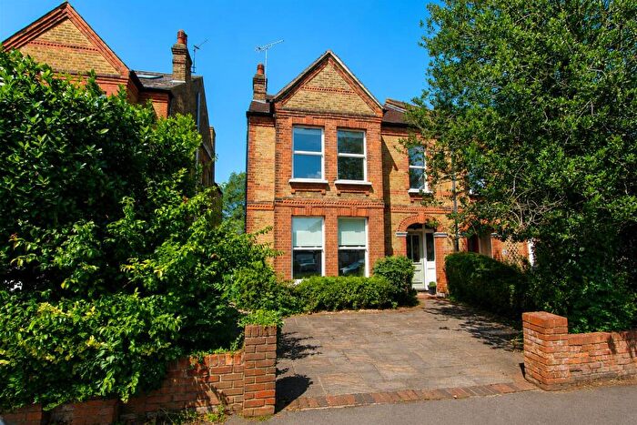 5 Bedroom Semi-Detached House For Sale In Onslow Gardens, South Wallington, SM6