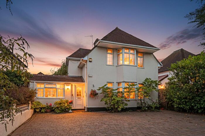 5 Bedroom Detached House For Sale In Eastcote Road, Ruislip, HA4