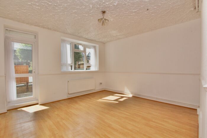1 Bedroom Flat To Rent In Chardmore Road, London, N16