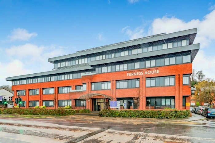 1 Bedroom Apartment For Sale In Brighton Road, Redhill, RH1