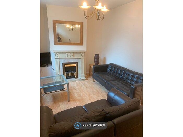 2 Bedroom Terraced House To Rent In Stoke Old Road, Stoke-On-Trent, ST4