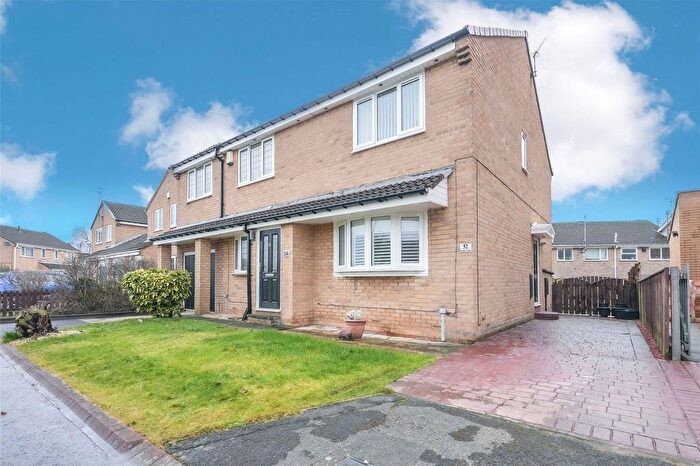 2 Bedroom Semi-Detached House For Sale In Seaton Close, Gateshead, NE10