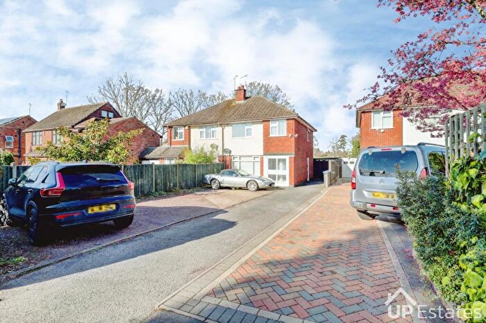 3 Bedroom Semi Detached House For Sale In Monks Road, Binley Woods, Coventry, CV3