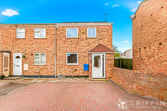 2 Bedroom Terraced House For Sale In Dickens Avenue, Tilbury, RM18