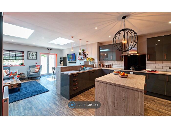 6 Bedroom Semi-Detached House To Rent In Manor Gardens, Guildford, GU2