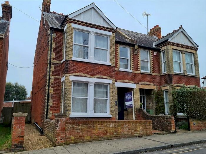 5 Bedroom Semi-Detached House To Rent In Nunnery Road, Canterbury, CT1