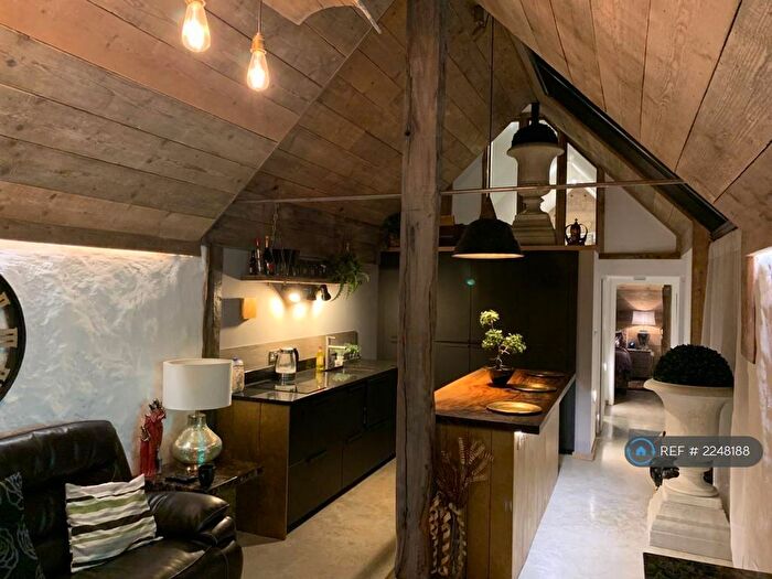 1 Bedroom Detached House To Rent In The Lambing Shed, Wickham, PO17