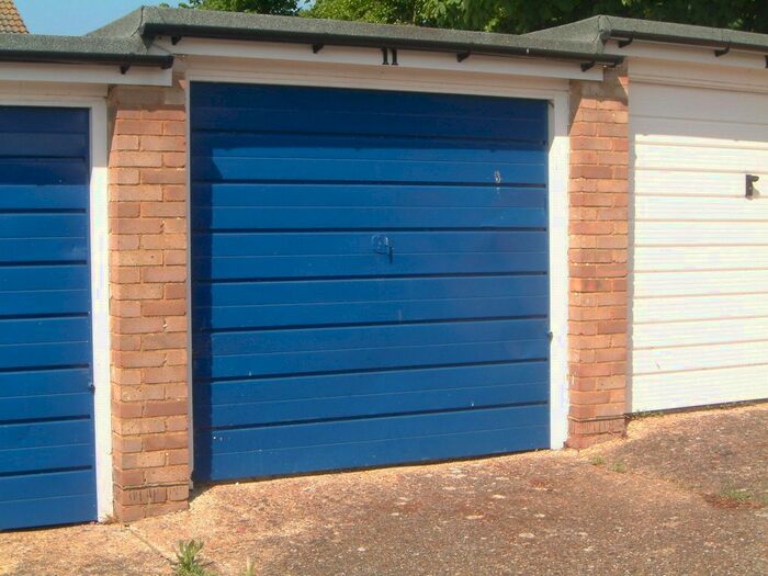 Parking/garage To Rent In Adur Valley Court, Towers Road, Upper Beeding, West Sussex BN44