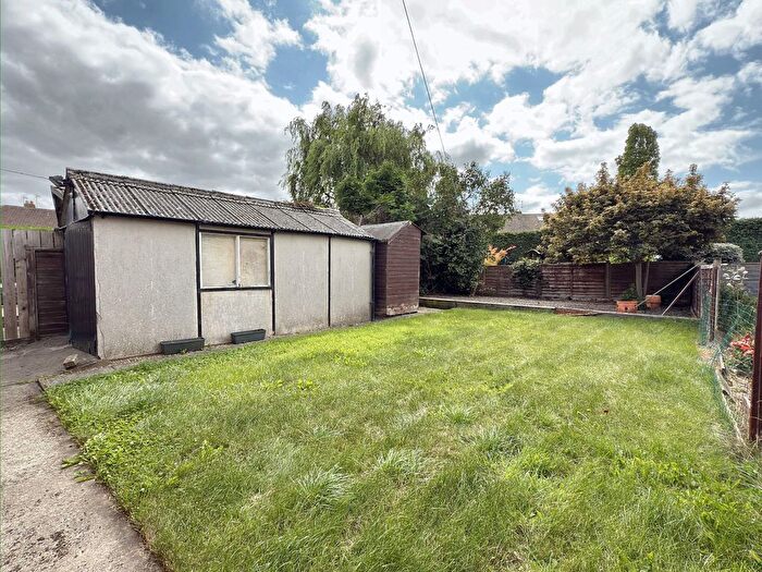 2 Bedroom Bungalow For Sale In Woodfield Road, Harrogate, HG1