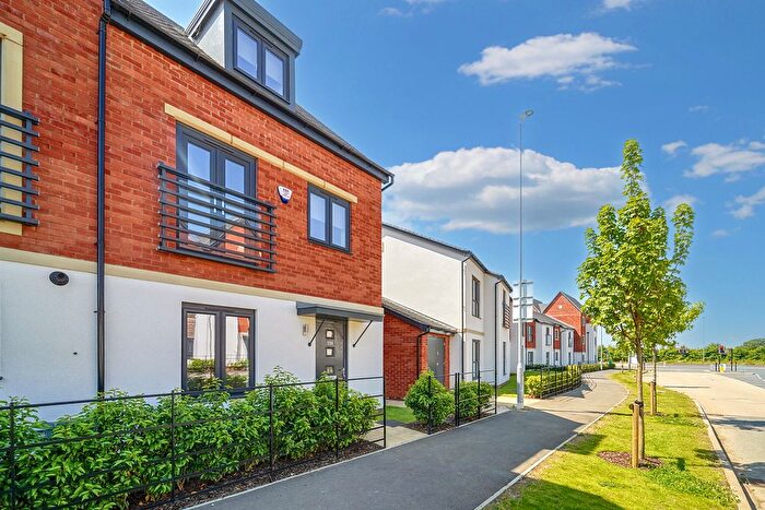 3 Bedroom Property To Rent In Kingfisher Drive, Upton, Northampton, NN5