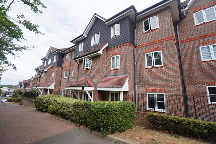 2 Bedroom Flat For Sale In Freer Crescent, Aspen Court Freer Crescent, HP13