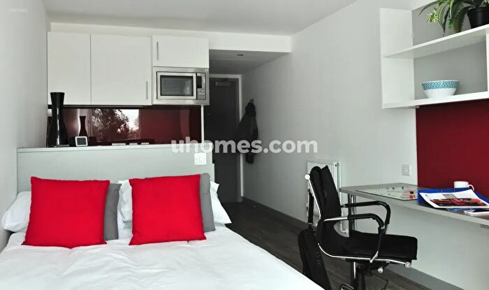 1 Bedroom Flat To Rent In Penrhyn Road, London, KT1