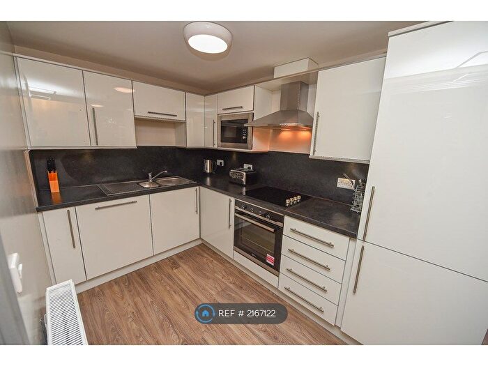 3 Bedroom Flat To Rent In Moor Street, Ormskirk, L39