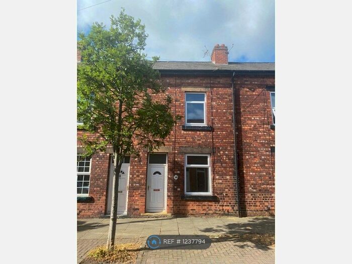 2 Bedroom Terraced House To Rent In Oakley Street, Thorpe, Wakefield, WF3