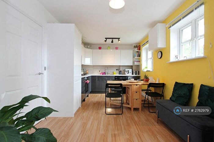 1 Bedroom Flat To Rent In De Havilland Road, London, HA8