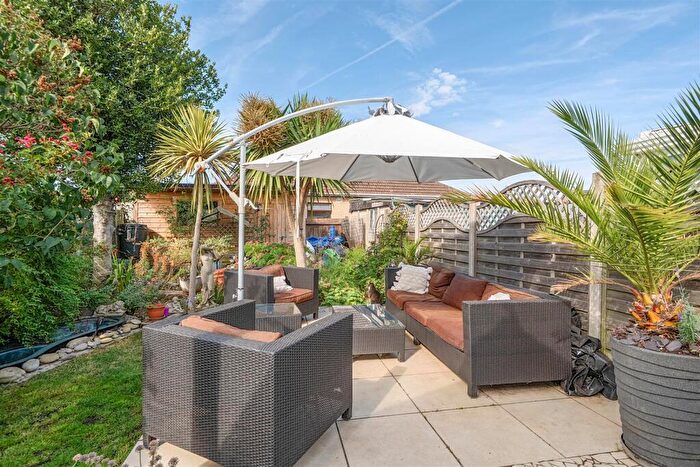 2 Bedroom Semi-Detached Bungalow For Sale In Braemar Road, Gosport, PO13