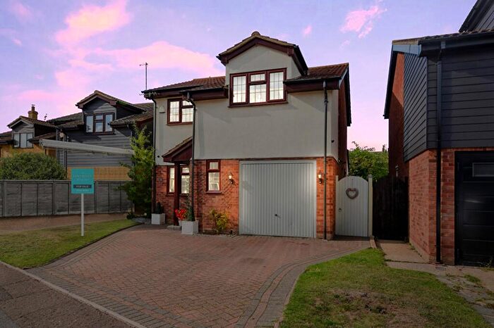 4 Bedroom Detached House For Sale In Staplegrove, Shoeburyness, Essex, SS3