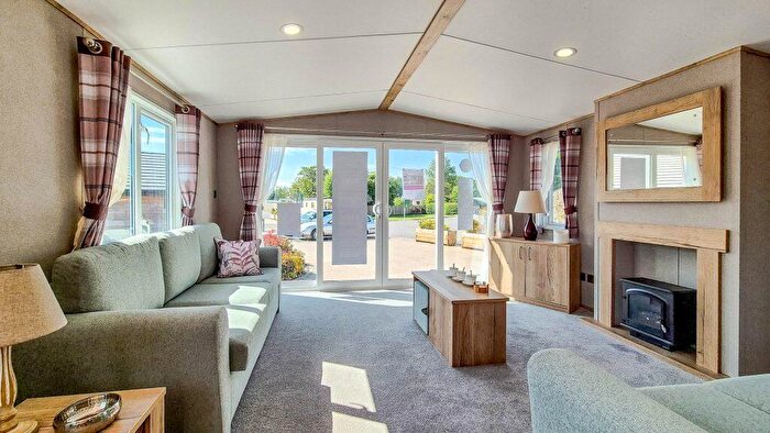 2 Bedroom Park Home For Sale In Bowland Fell Holiday Park, BD23