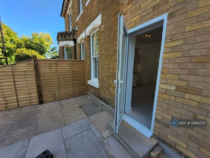 2 Bedroom Flat To Rent In The Avenue, Southampton, SO17