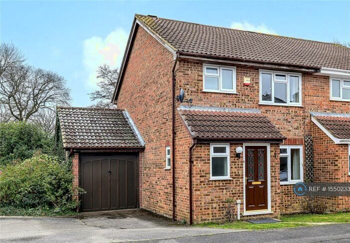 3 Bedroom Semi-Detached House To Rent In Netherhouse Moor, Church Crookham, Fleet, GU51