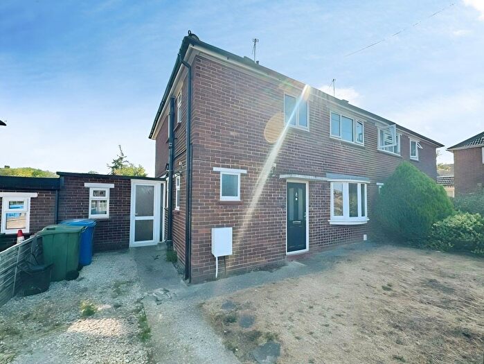 3 Bedroom Semi Detached House To Rent In Hare Shoots, Maidenhead, SL6