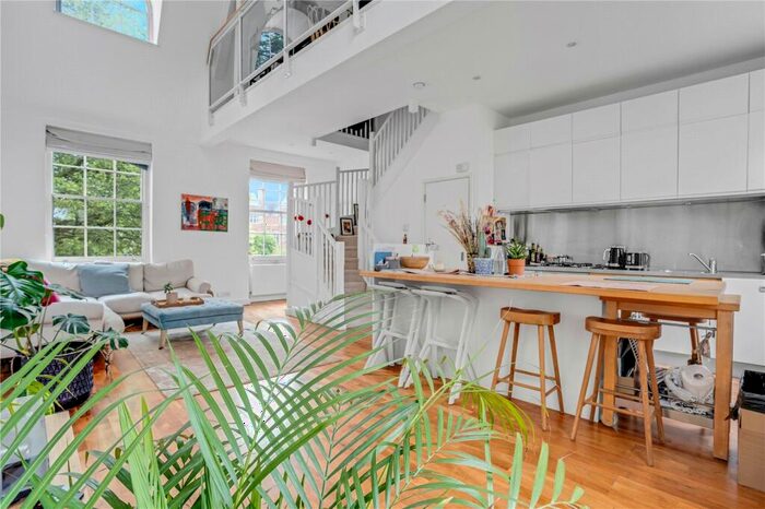 2 Bedroom Apartment To Rent In Chart Street, Shoreditch, London, N1