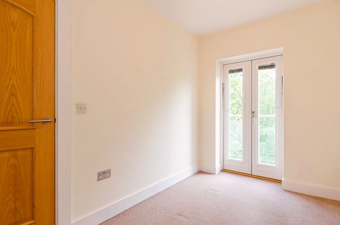 2 Bedroom Flat For Sale In Foss View, Hungate, York, YO1