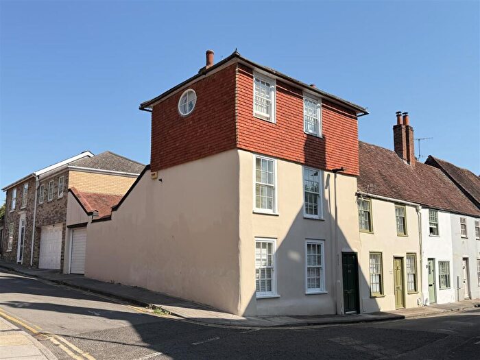 3 Bedroom Town House For Sale In Dolphin Street, Salisbury, SP1