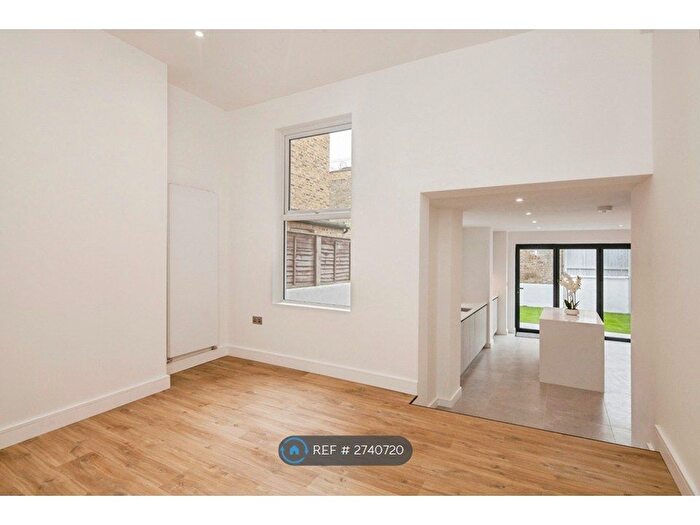 4 Bedroom Terraced House To Rent In Craster Road, London, SW2