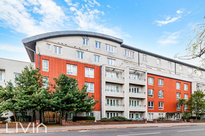 2 Bedroom Flat To Rent In Park Lane, Croydon, CR0