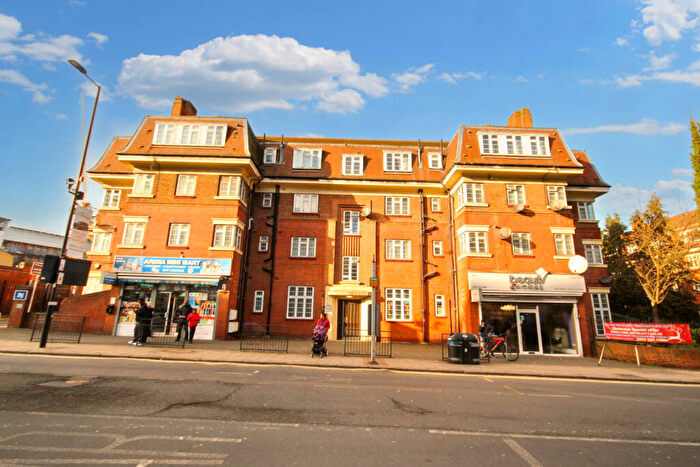 1 Bedroom Flat For Sale In Alexandra Court, Empire Way, Wembley, Middlesex, HA9