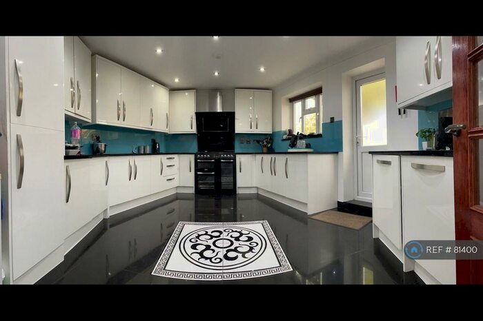 3 Bedroom Semi-Detached House To Rent In Halbutt Street, Chadwell Heath, Essex, RM9