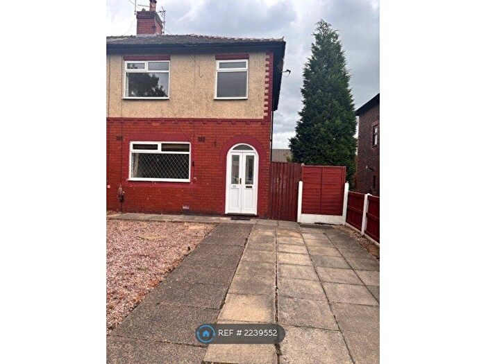 3 Bedroom Semi-Detached House To Rent In Princes Avenue, Tyldesley, Manchester, M29