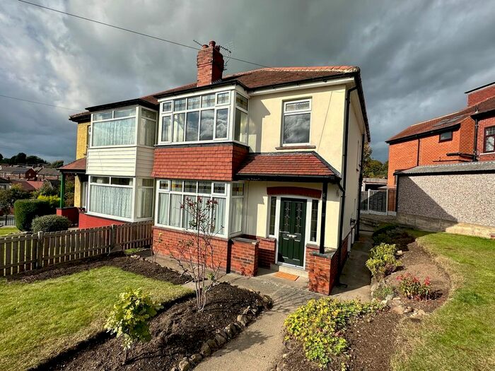 3 Bedroom Semi-Detached House To Rent In Parkside Crescent, Leeds, West Yorkshire, Uk, LS6