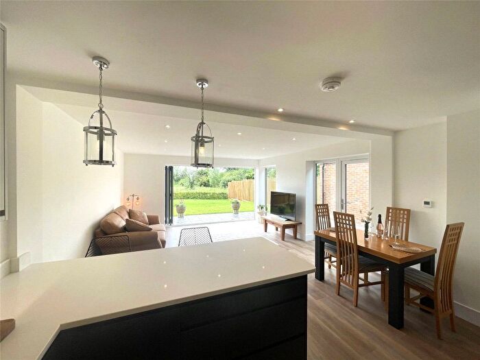 4 Bedroom Detached House For Sale In Open House At Queens Head Close, Aston Cross, Tewkesbury, Gloucestershire, GL20