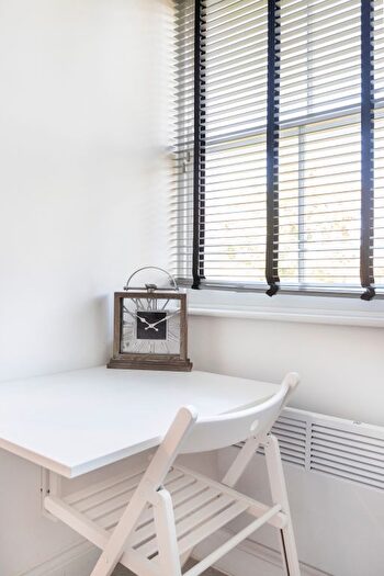 1 Bedroom Property To Rent In Room, Harrington Square, London, Jj, United Kingdom, NW1