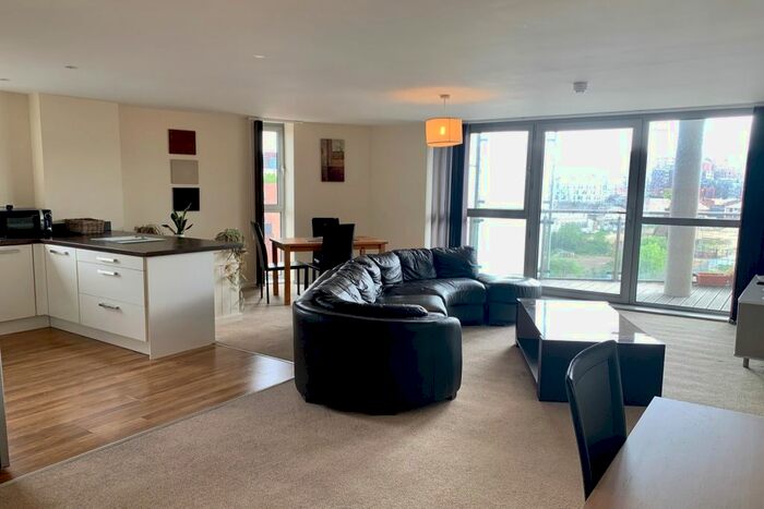 2 Bedroom Flat To Rent In Dun Street, Sheffield, S3