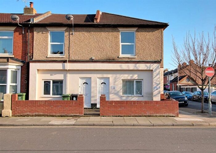 1 Bedroom Flat To Rent In Chichester Road, North End, Oad, PO2