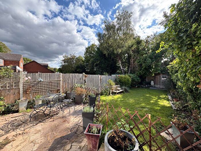 4 Bedroom Detached House For Sale In Walmley Road, Sutton Coldfield, B76