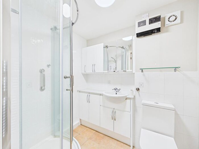 1 Bedroom Apartment To Rent In Trinity Court, Marlow, Buckinghamshire, SL7