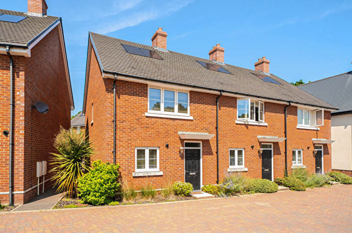 2 Bedroom End Of Terrace House For Sale In Highwood Avenue, Eastleigh, Hampshire, SO50