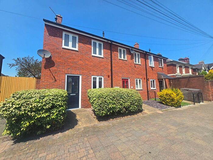 2 Bedroom End Of Terrace House To Rent In Stafford Street, Market Drayton, Shropshire., TF9