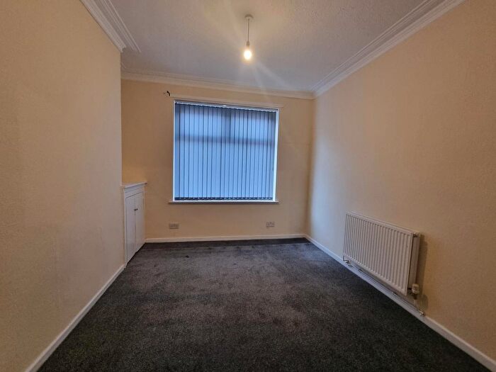3 Bedroom Terraced House To Rent In Lakin Street, Manchester, M40