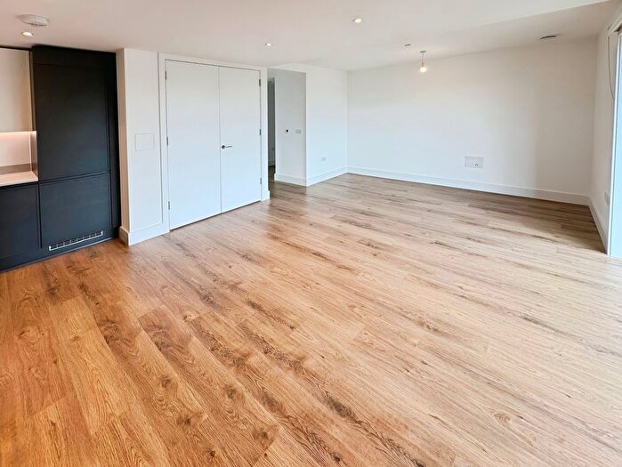 2 Bedroom Flat To Rent In Burnt Mill, Harlow, CM20